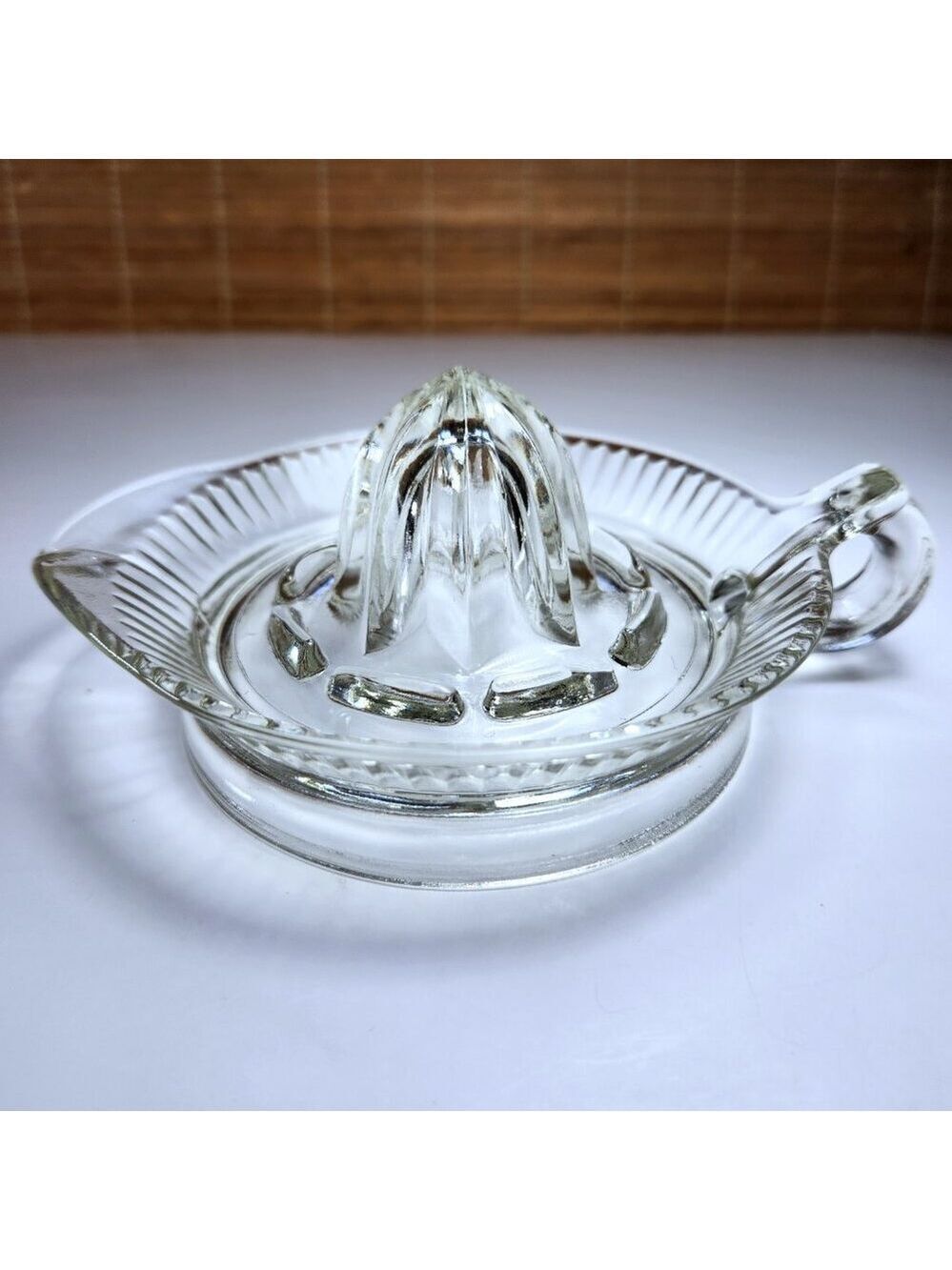 Vintage Reamer Glass Juicer Thumb Loop with Thumb Rest and Seed Catcher (L6)